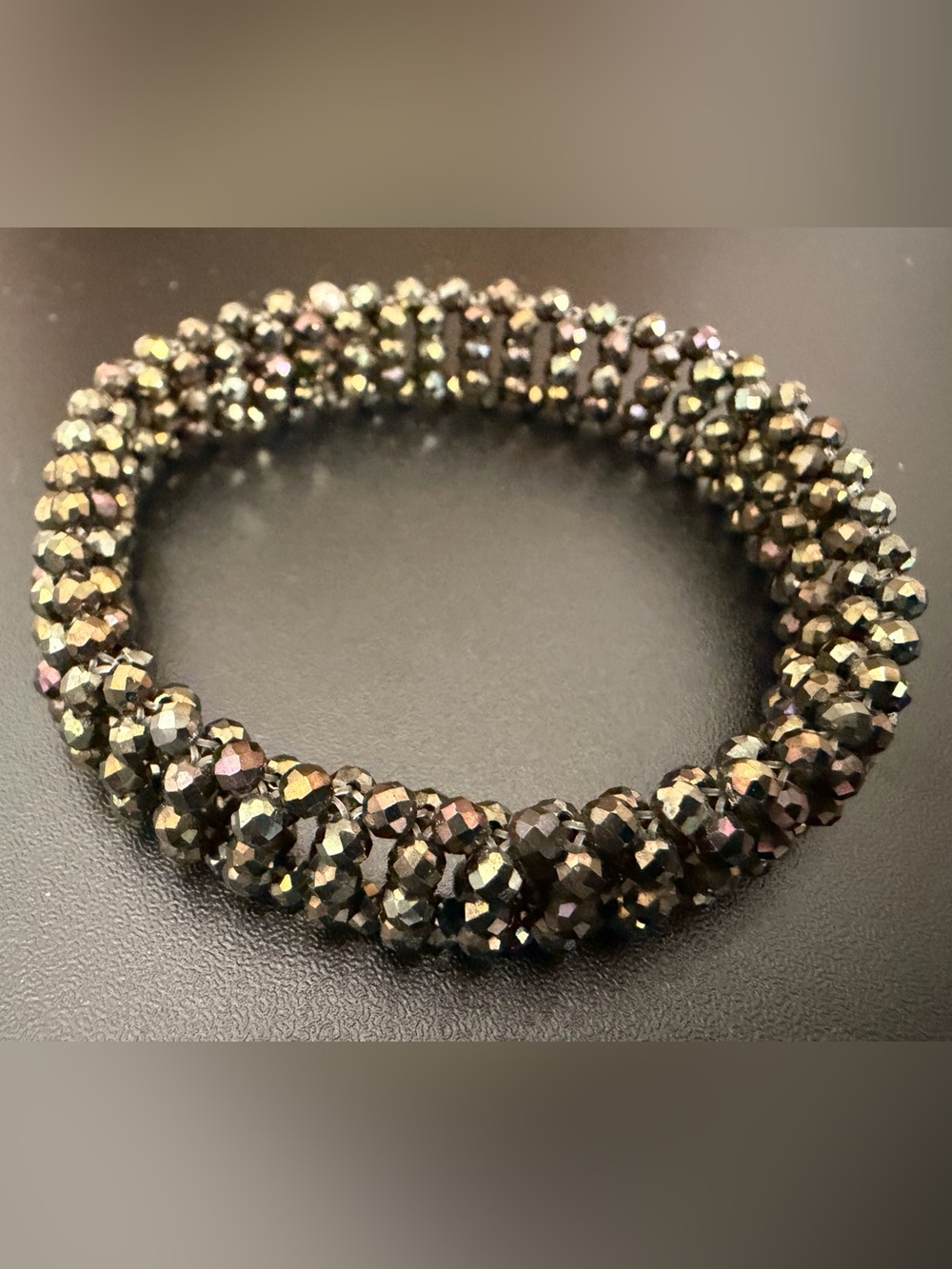 MULTI-ROW FACETED HEMATITE BEAD STRETCH BRACELET